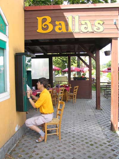 27f453c6d8ec1db2b7ea98d3b7efb0cc.jpg