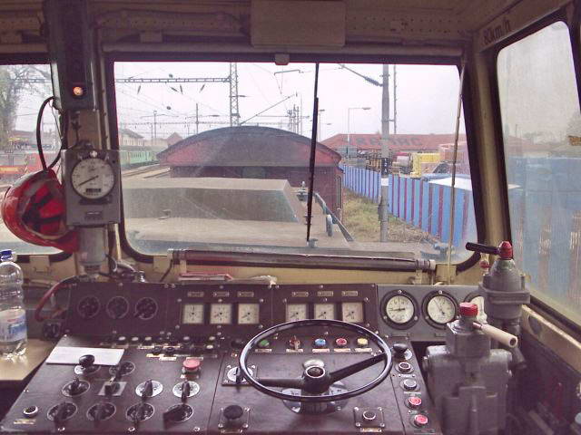 Front_4.jpg