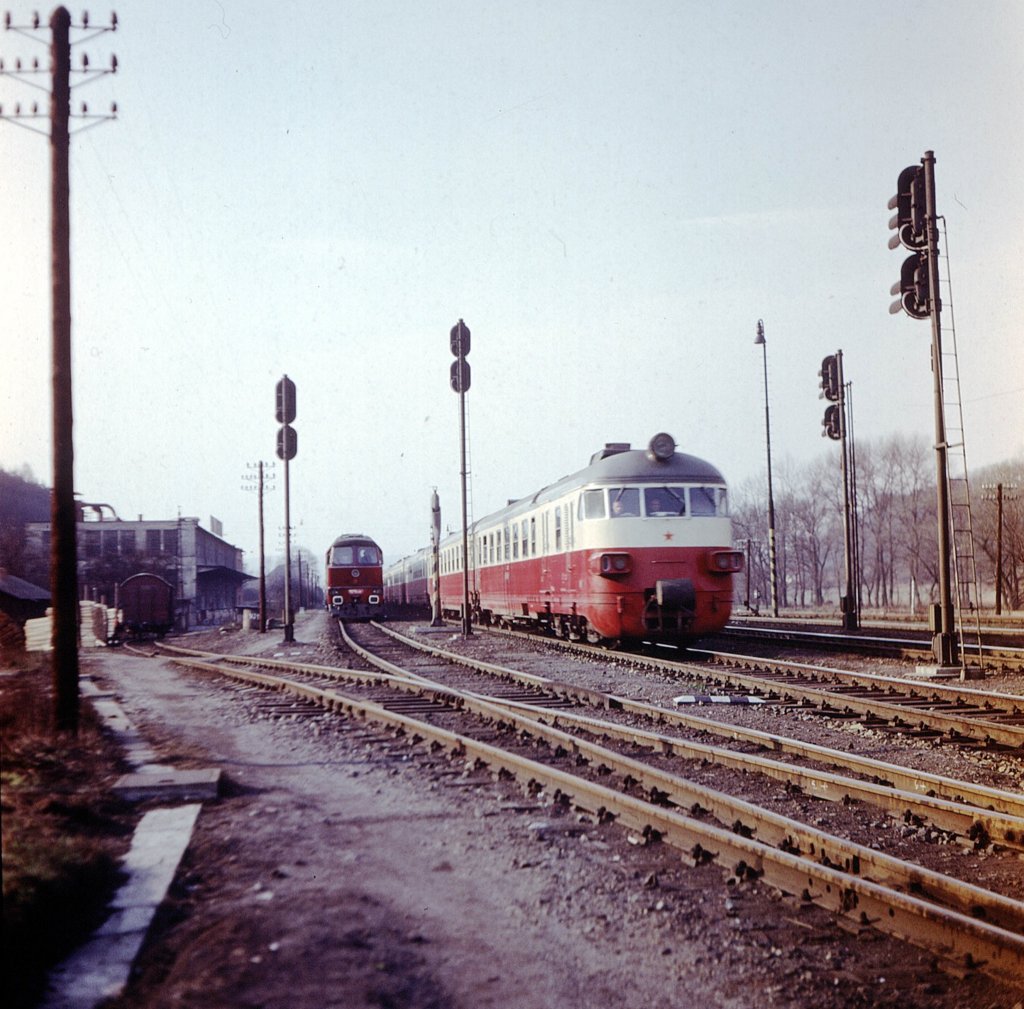 1_ganz-m-298-0-pro-csd_-mr-75-hungaria_skalice-nad-svitavou_23-3-74_foto-repka.jpg