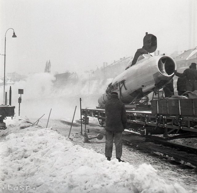 snehobijec MiG 640.jpg