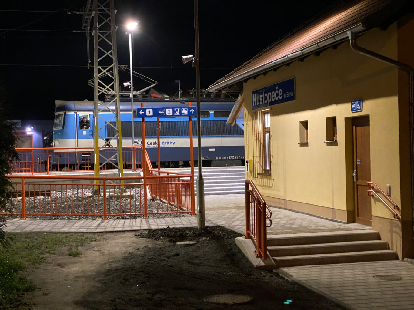 2612hustopece1.jpg