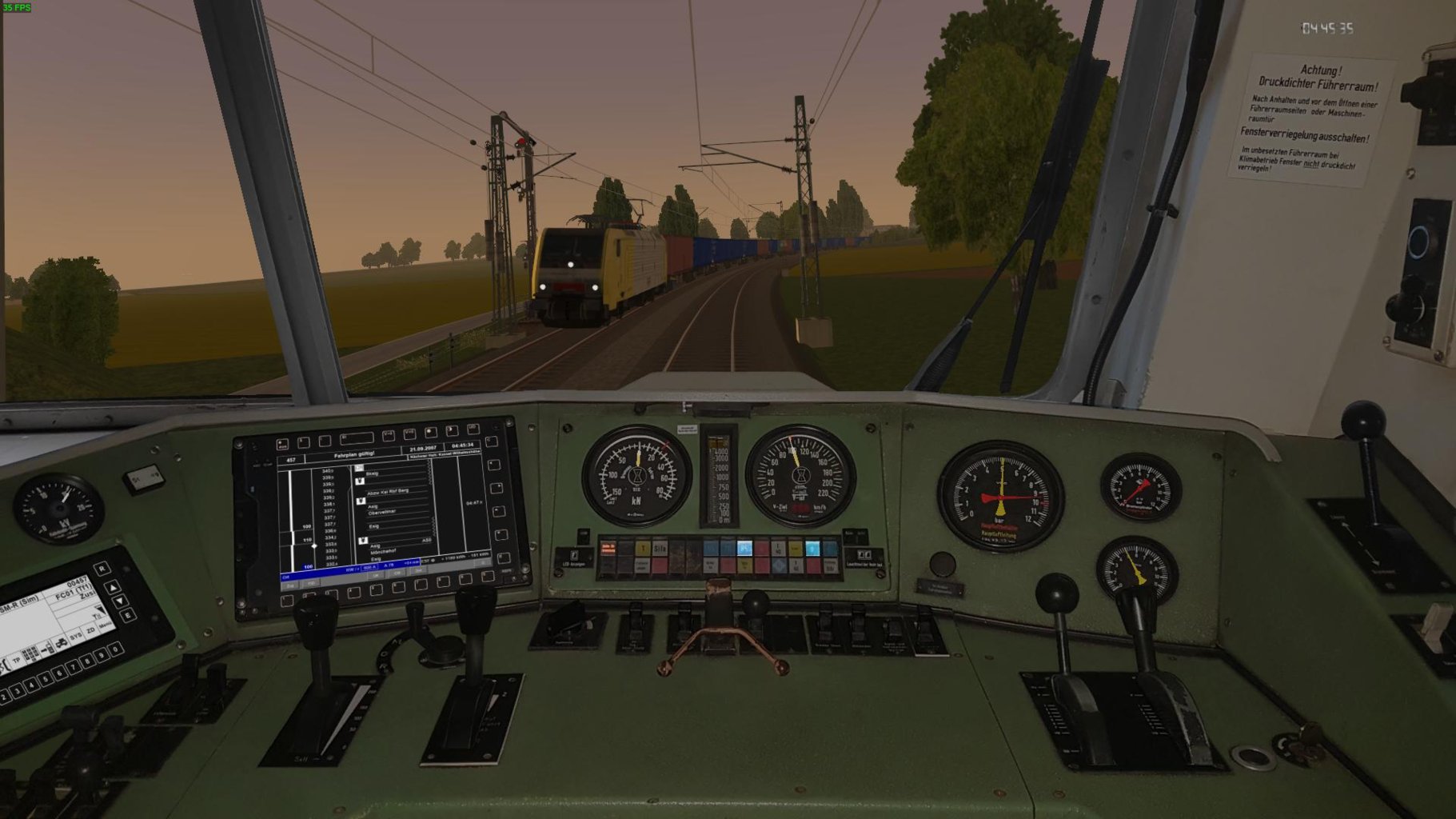 traxx.jpg