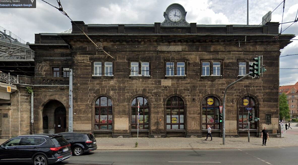 NeustadtL.JPG