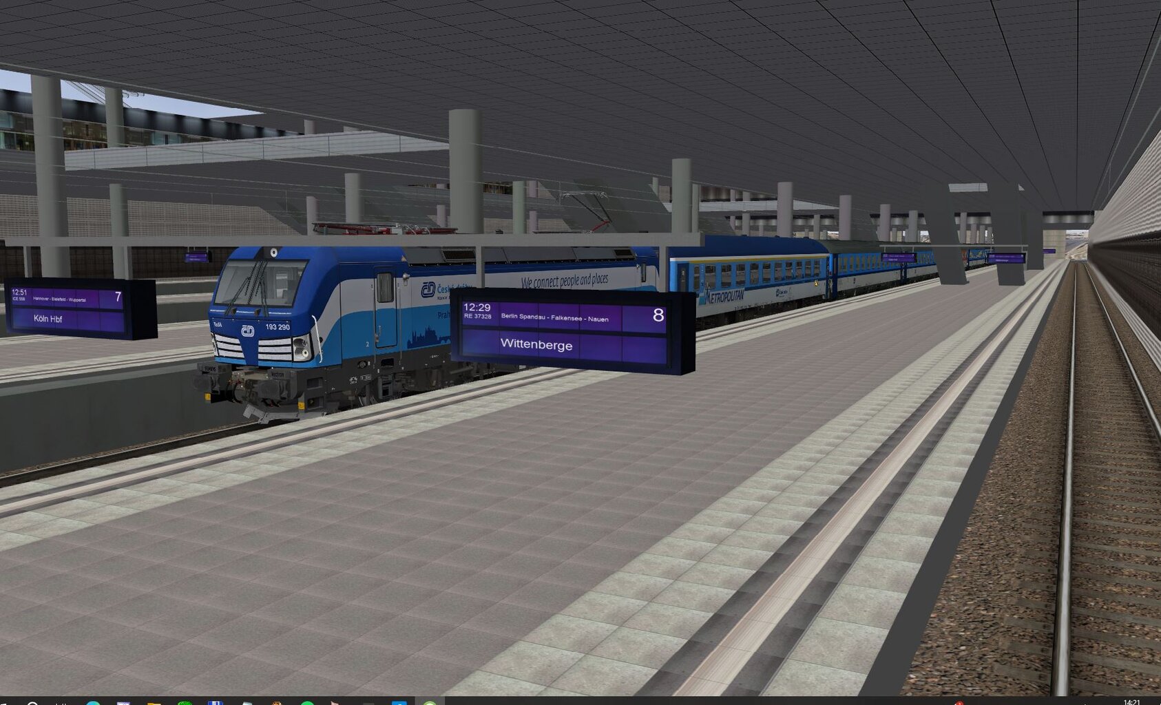 0204BerlinHBF.JPG 0204BerlinHBF.JPG
