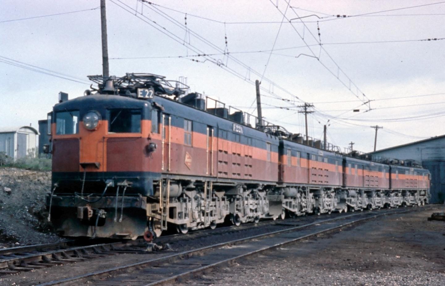 E22.jpg