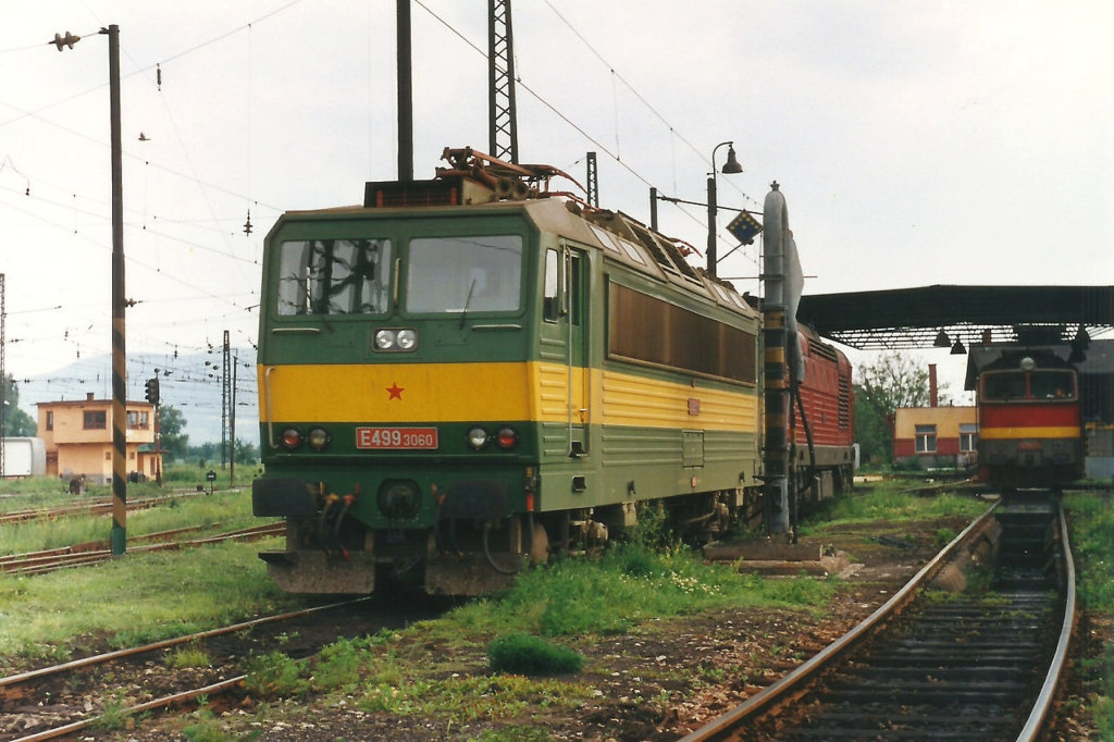 02.jpg