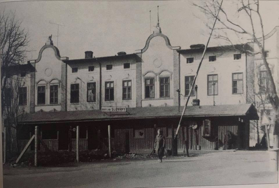 Zastávka Bratislava Slovany.jpg